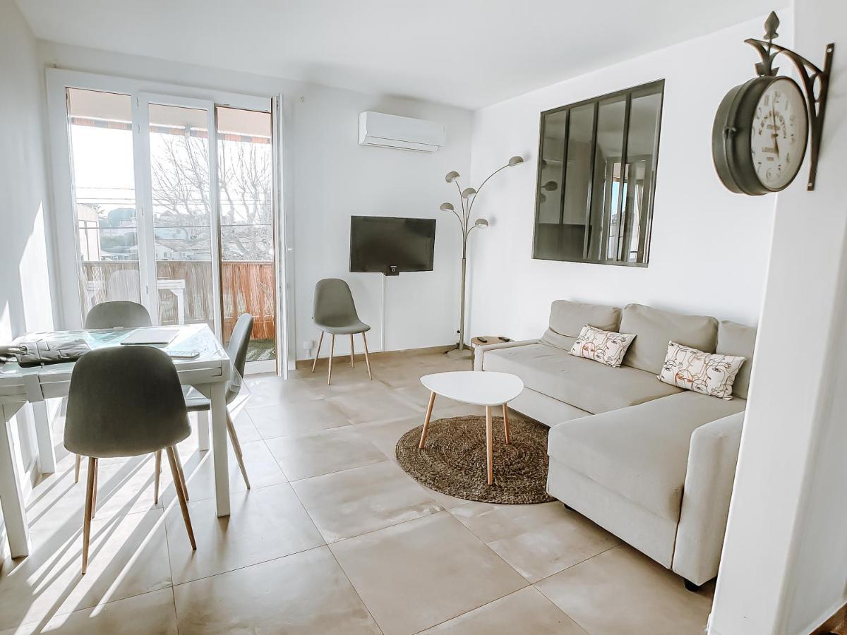 Appartement T3 Tout Confort A 500M De La Mer Saint-Cyr-sur-Mer Luaran gambar